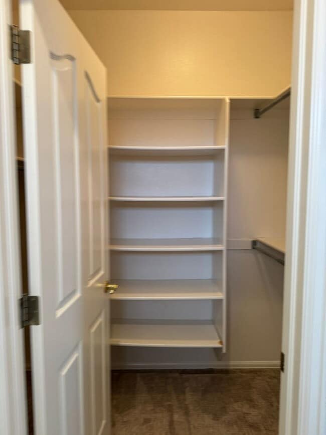 Building Photo - Spacious Single-Level Home in the Redlands w/ Private Yard & Thoughtful Layout!!!