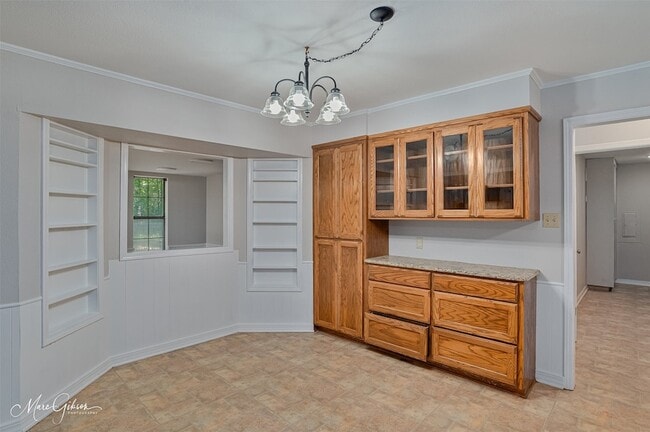 Building Photo - 108 Deerwood Ln