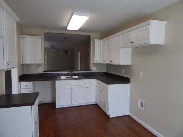 Building Photo - 212 Bobwhite Dr