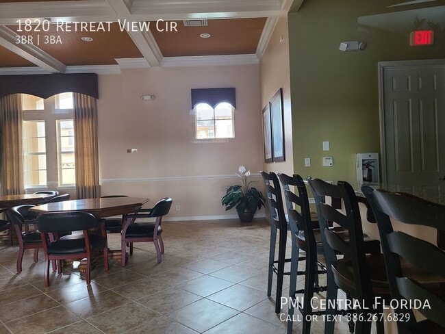 Building Photo - 1820 Retreat View Cir