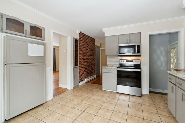 Building Photo - Beautifully Updated Spokane Valley Home with a Mother in Law Suite