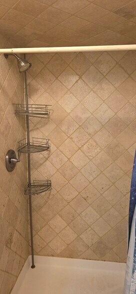 Building Photo - 349 Burdock Ct