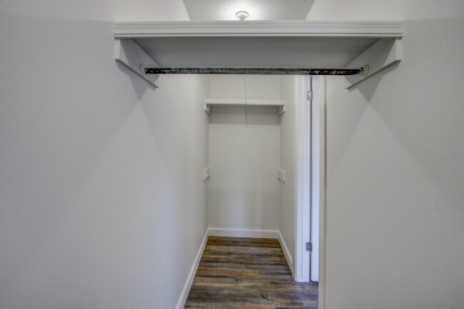 Building Photo - 4440 E 68th St