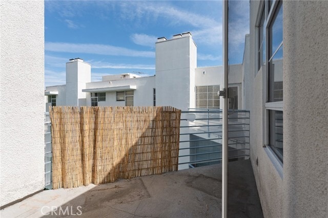 Building Photo - 5350 White Oak Ave