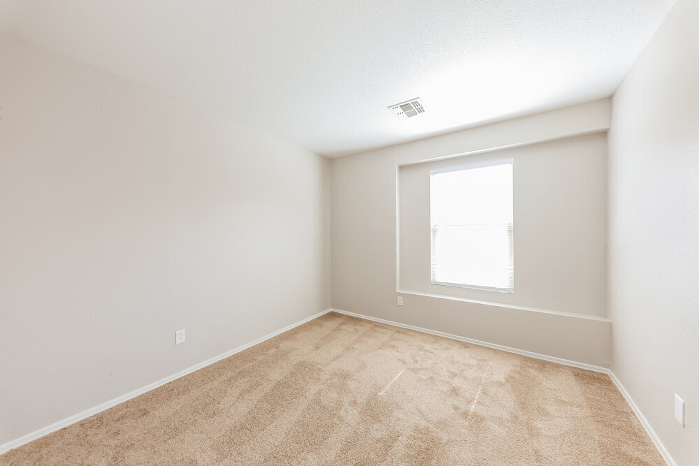Building Photo - 9534 N 81st Dr