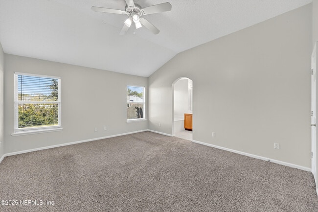 Building Photo - 9205 Redtail Dr