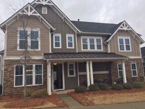 Building Photo - Beautiful home in desirable neighborhood of Sonoma