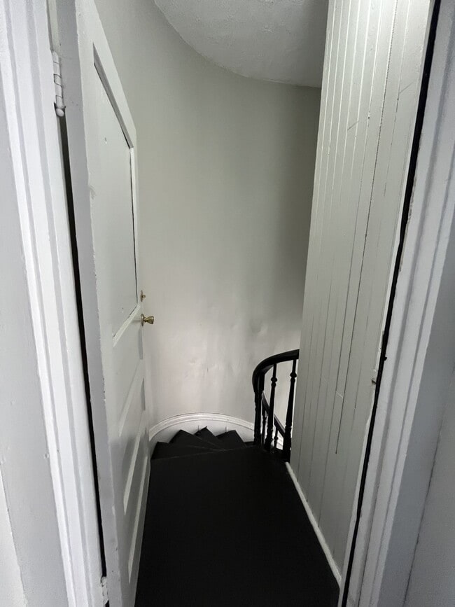 Building Photo - CNC Leasing Group