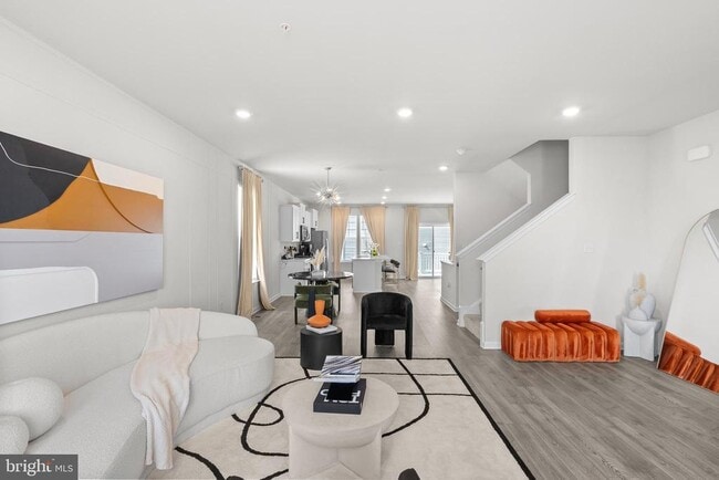 Building Photo - 9715 Summerton Dr