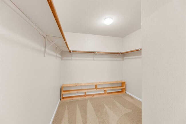 Building Photo - 18125 Ryegate Dr