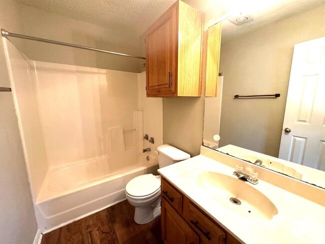 Building Photo - 117 Quail Cove