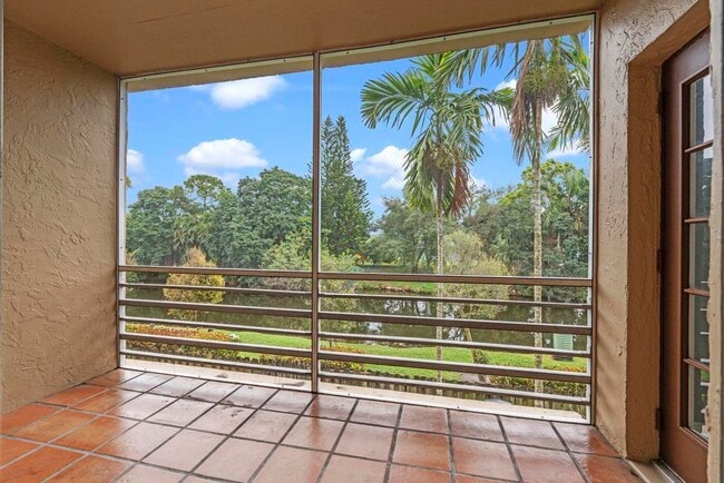 Building Photo - 120 Sparrow Dr