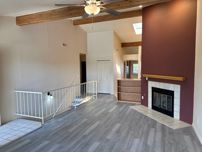 Building Photo - 11456 N Fairway Dr