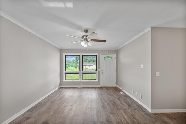 Building Photo - 4241 Tee Jay Dr NW