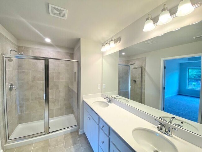 Building Photo - 230 Mahone Dr