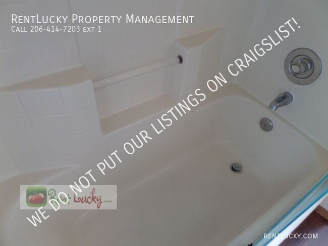 Building Photo - 1512 S Puget Dr