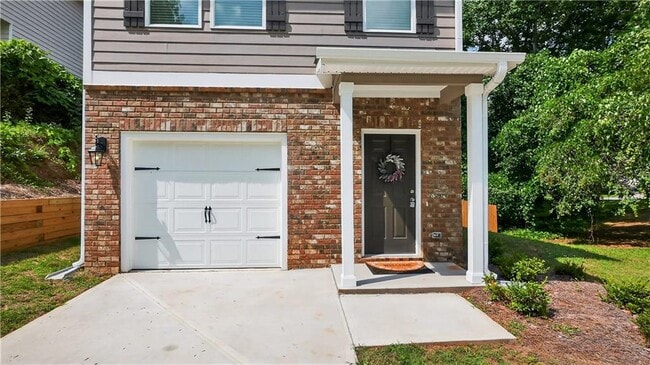 Building Photo - 2350 Mountain Springs Pl