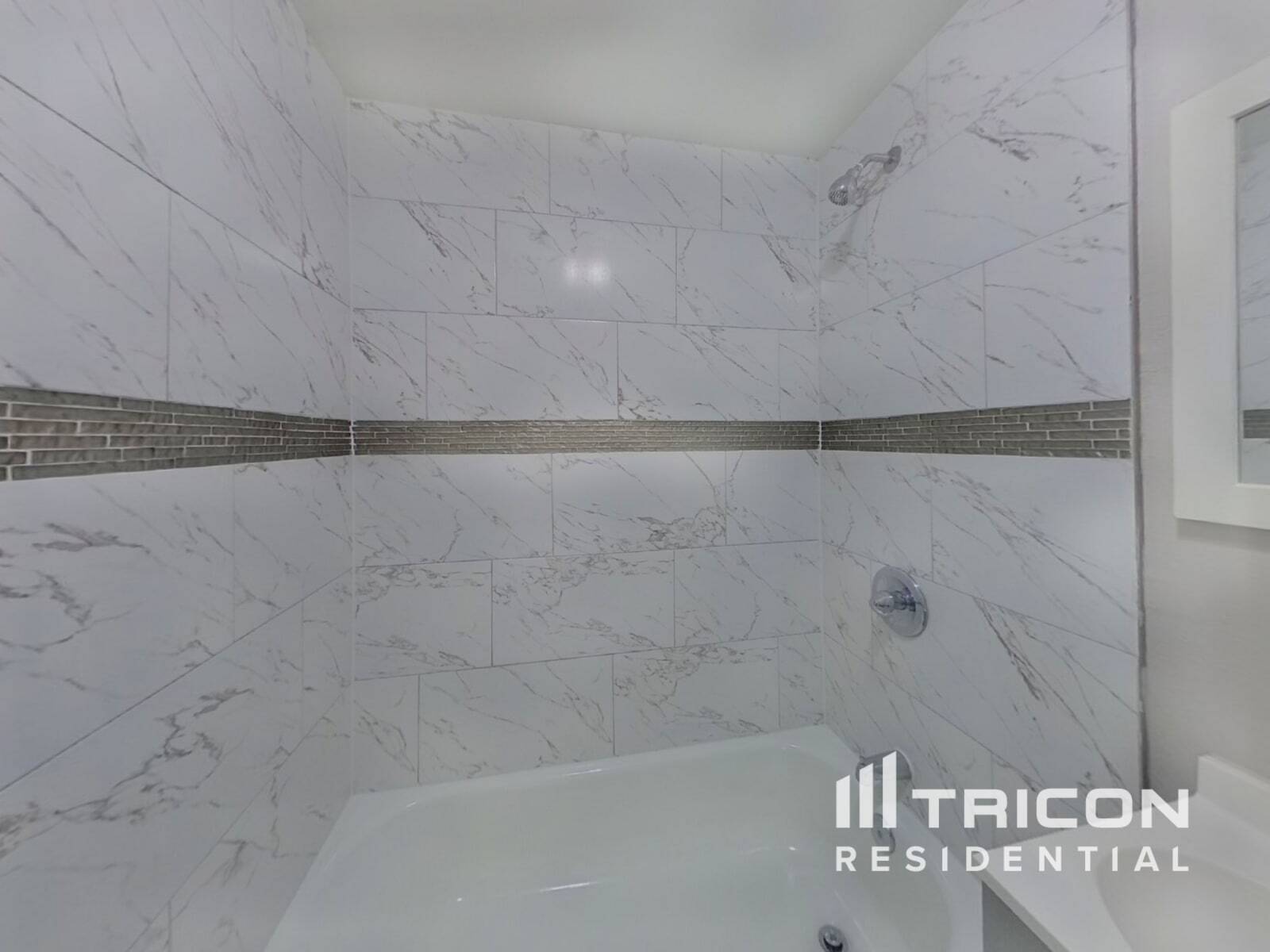 Building Photo - 14402 13th St