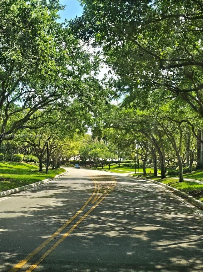 Building Photo - 4279 Greenbriar Ln