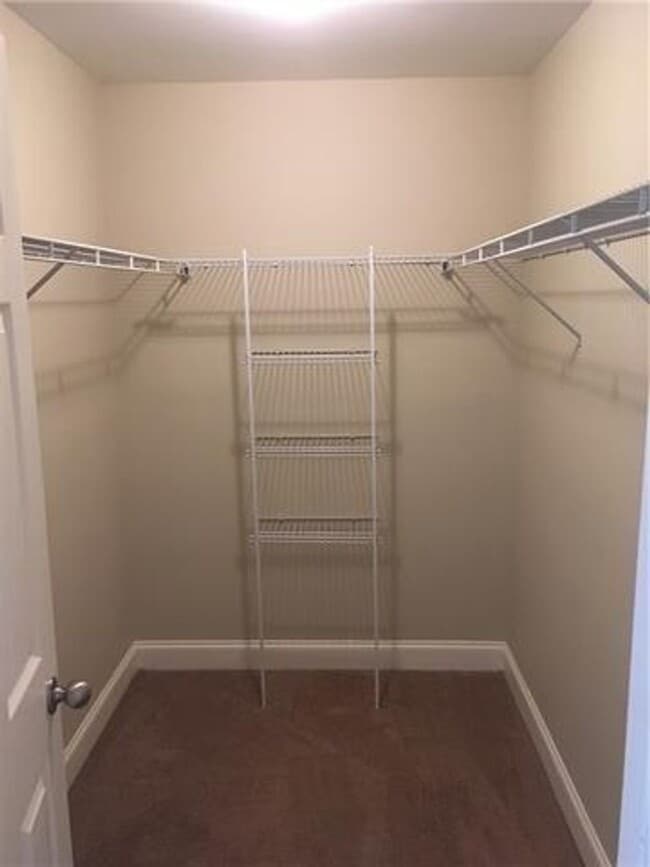 Building Photo - Covington Meadows Townhome Rental