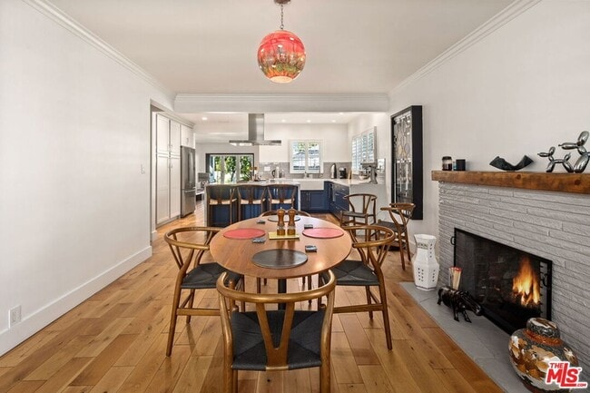 Building Photo - 6521 W 81st St