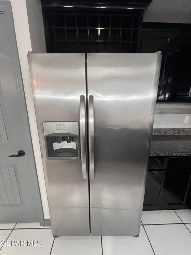 Building Photo - 807 HC Gilbert Minjares Dr