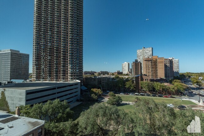 Building Photo - 3650 N Lake Shore Dr