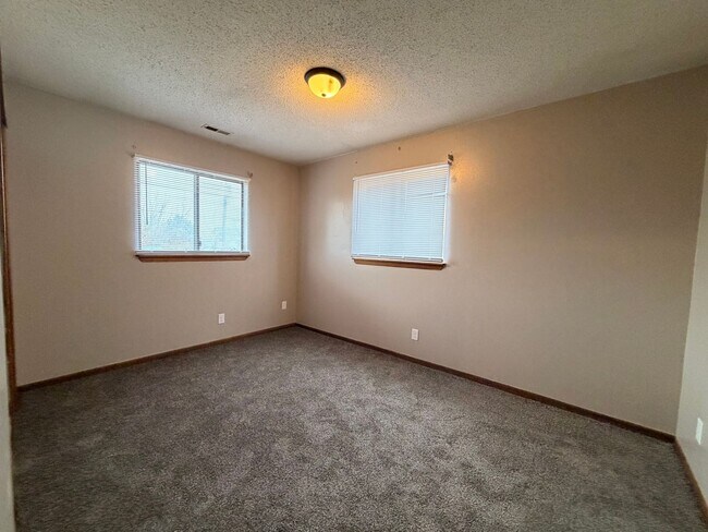 Building Photo - 2728 4th Ave N