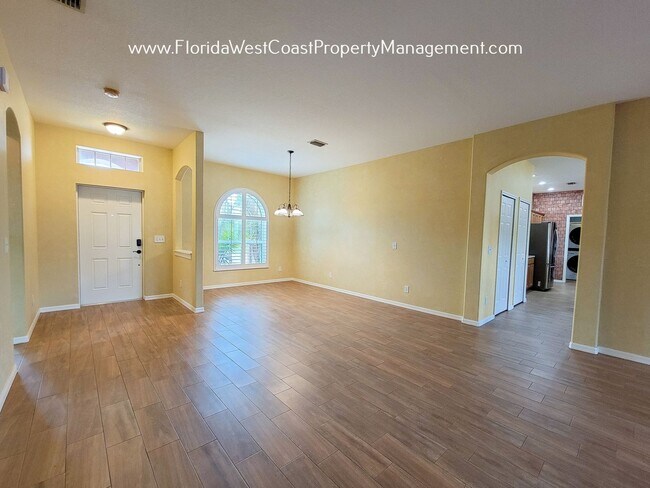 Building Photo - LARGE PARRISH POOL HOME! FENCED YARD! PET FRIENDLY! AVAILABLE FOR JUNE! LONG TERM LEASE!