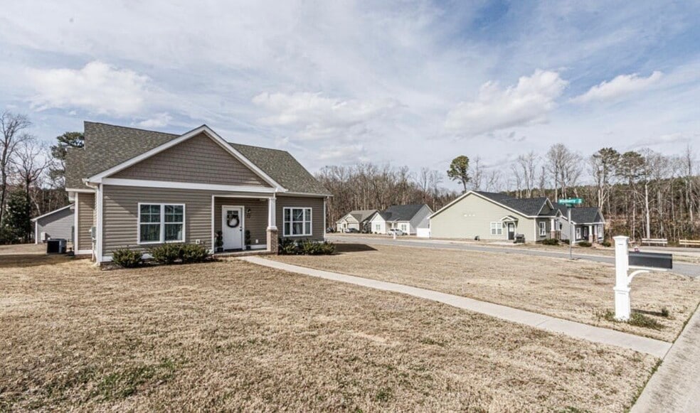 Building Photo - 72 Wildberry Dr
