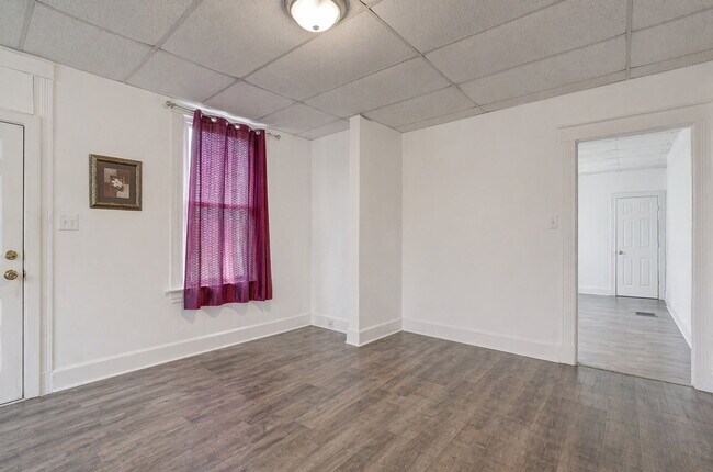 Building Photo - 2954 Central Pkwy