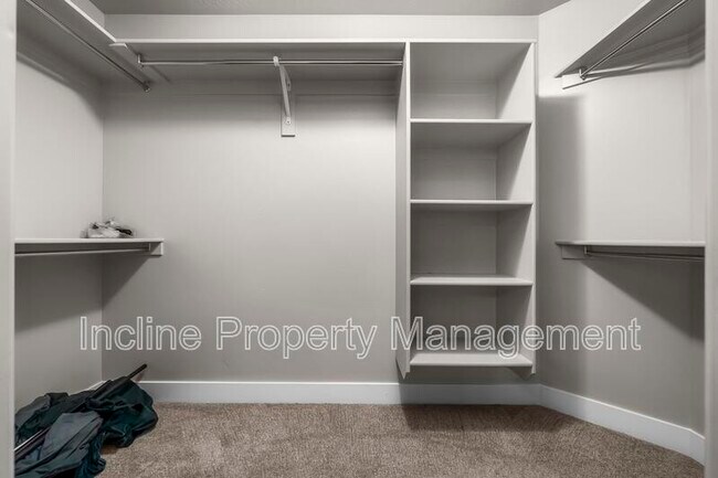 Building Photo - 4863 Spire Wy