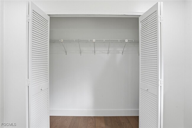 Building Photo - 1914 SE 16th St