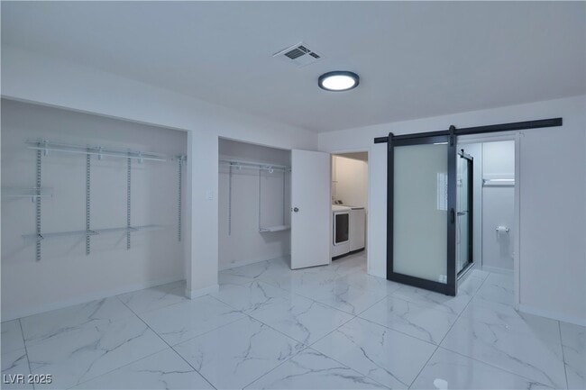 Building Photo - 4023 Cll Del Sol