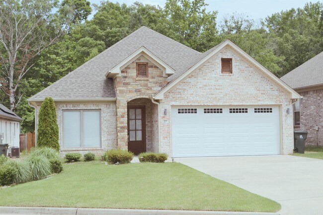 Primary Photo - 27 Piper Ln