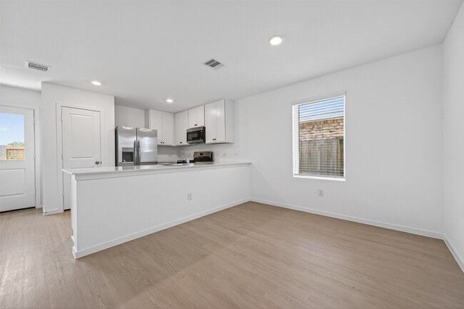 Building Photo - 26815 Rosy Shimmer Ln