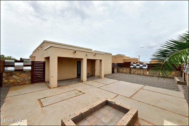 Building Photo - 14505 Ginger Kerrick