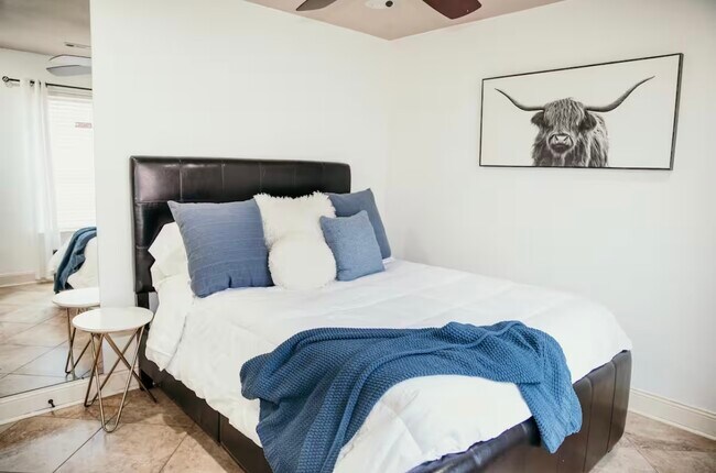 Building Photo - 1306 N 31st St