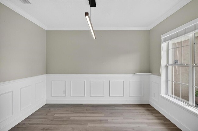 Building Photo - 37 Burnside Dr