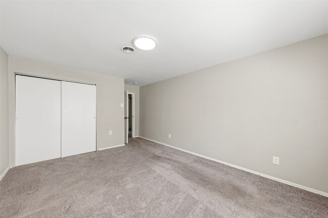 Building Photo - 191 Bascom Dr