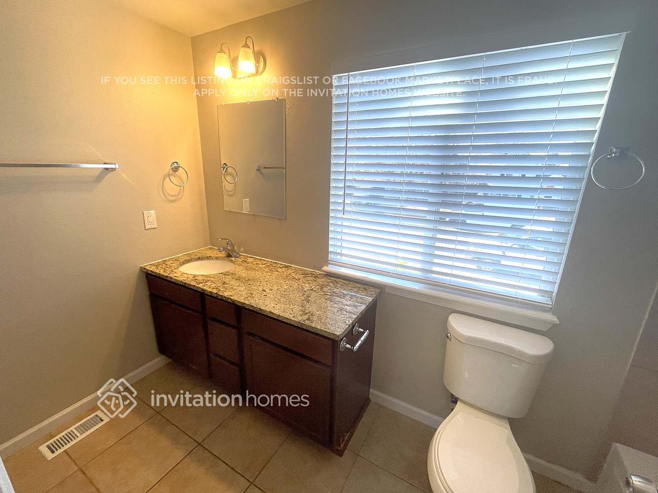 Building Photo - 4572 S Buckley Way