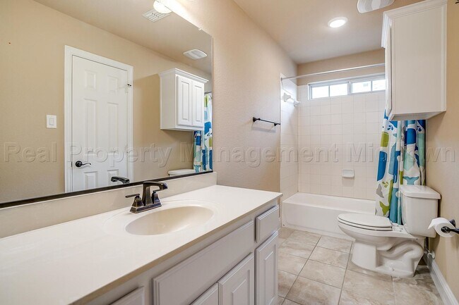 Building Photo - Gorgeous 5 bedroom, 4 bath home in Mansfield ISD