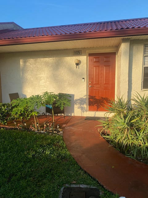 Building Photo - 105 Lake Irene Dr