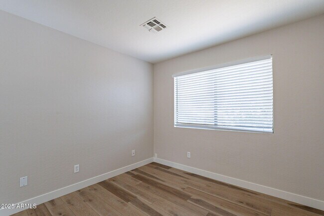 Building Photo - 15885 W Apache St