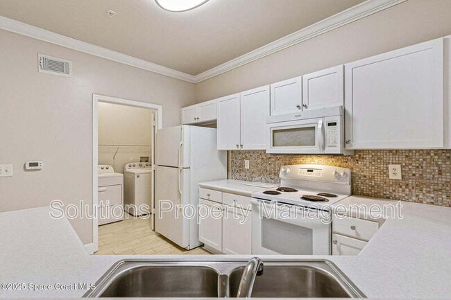 Building Photo - 6421 Borasco Dr
