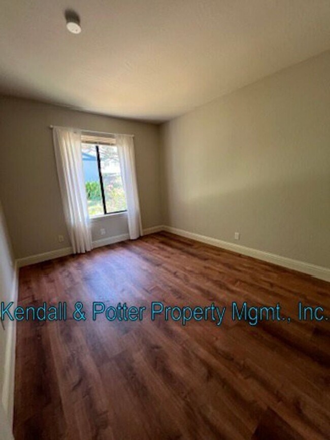 Building Photo - Great Spot in the Villas of Capitola 2BR