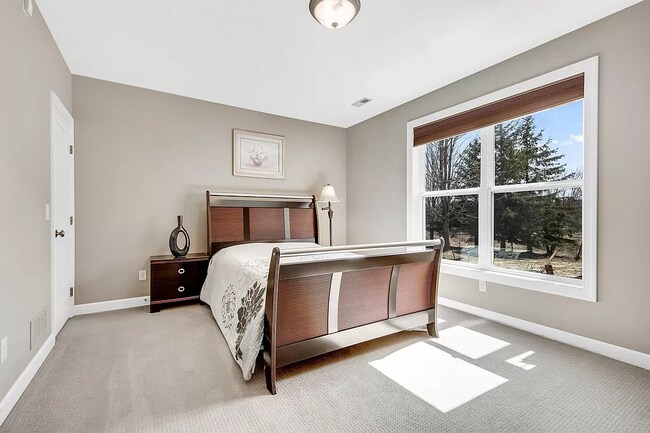 Building Photo - 17659 63rd Pl N