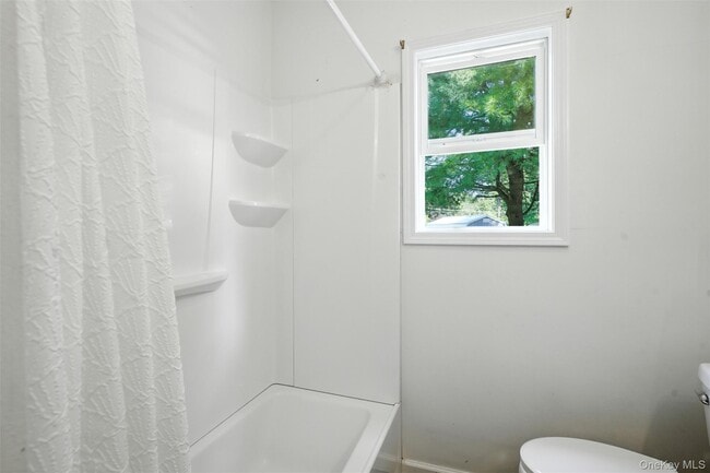 Building Photo - 190 Continental Rd