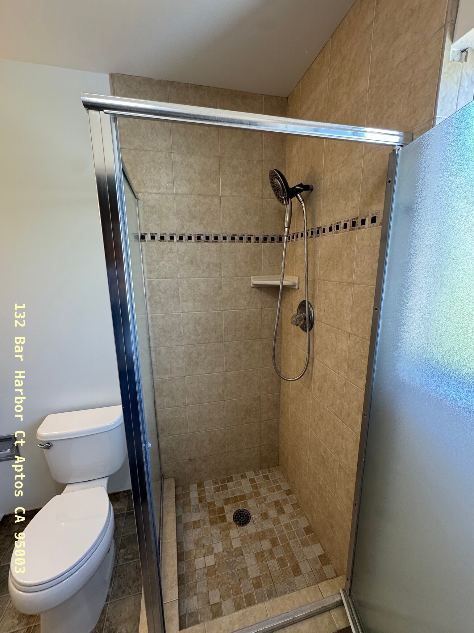 Common Bath 3 - 132 Bar Harbor Ct