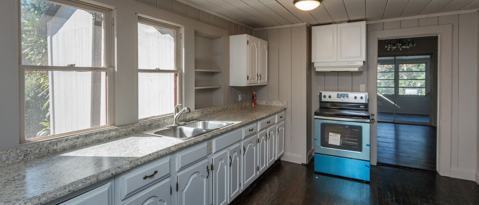 Building Photo - 835 Cathcart Terrace